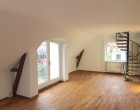 Lejlighed Dejlig 3-værelses penthouse lejlighed i familieejet ejendom I Valby