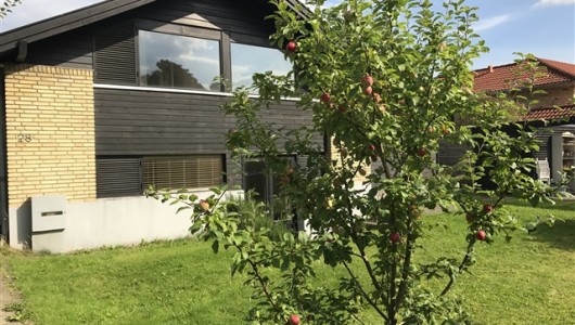Hus/villa Skøn beliggende hus på lukket villavej  i Hellerup