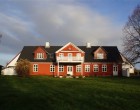 Hus/villa Halvdelen af stort hoved hus på gård i Mårum udlejes