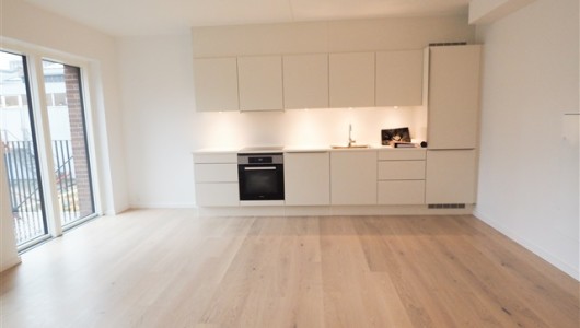 Lejlighed Ny Carlsberg Vej, 64 m2, 2 værelser, 12.500 kr.