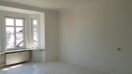 Lejlighed Strandbygade, 90 m2, 3 værelser, 5.500 kr.