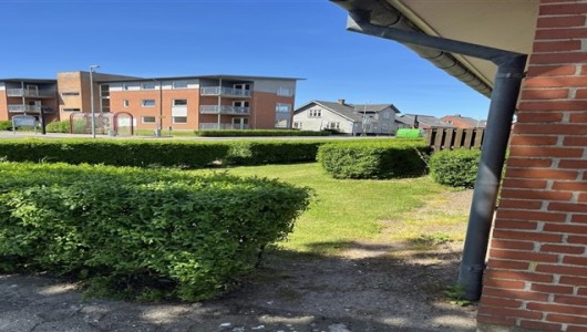 Lejlighed 102 m2 lejlighed. Husdyr er tilladt