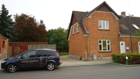 Hus/villa 110 m2 - 5 - værelser - 6.795 kr.