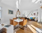Lejlighed 3-Room Penthouse with Private Rooftop Terrace in Nyhavn