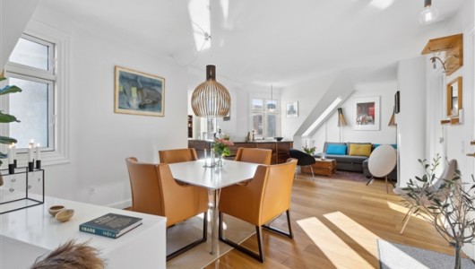 Lejlighed 3-Room Penthouse with Private Rooftop Terrace in Nyhavn