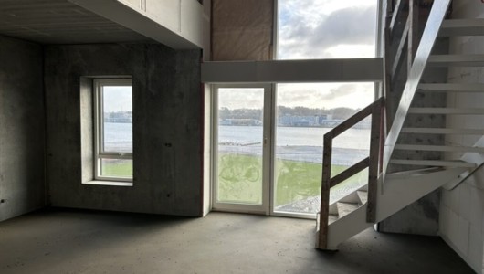 Lejlighed Eksklusiv 5-værelses penthouse med fjordudsigt