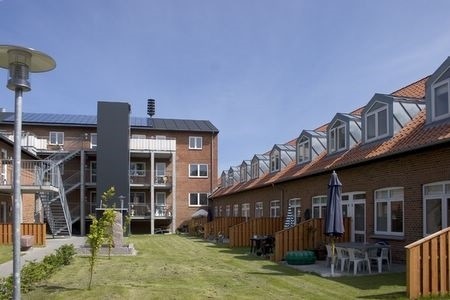 Lejlighed Elmegade, 102 m2, 3 værelser, 7.573 kr.