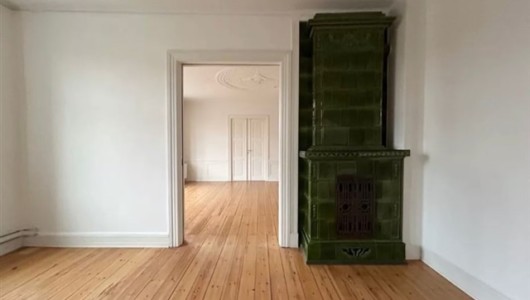Værelse Looking for roommate (m/f/d) – Spacious 150m² flat