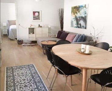 Lejlighed Skøn 4-værelses lejlighed med egen parkering Lejlighed Skøn 4-værelses lejlighed med egen parkering