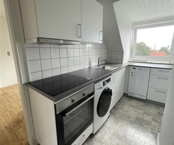 Lejlighed Skøn nyistandsat 2-værelses lejlighed