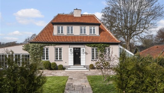 Hus/villa Eksklusiv møbleret liebhavervilla udlejes for ca. 6 måneder.