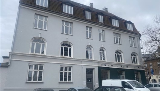 Lejlighed Flot helt nyrenoveret lejlighed med vandudsigt