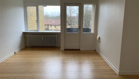 Lejlighed Flot og rummelig 2'er