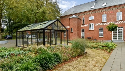 Lejlighed Flot renoveret lejlighed i charmerende bygning Lejlighed Flot renoveret lejlighed i charmerende bygning