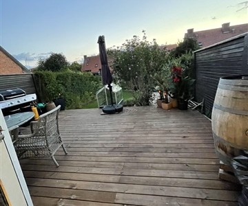 Værelse Kælderværelse med eget the-køkken + køl og frys