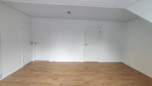 Lejlighed Skøn lejlighed, alene på øverste etage