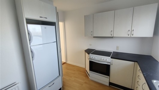 Lejlighed Skøn og lys lejlighed med have