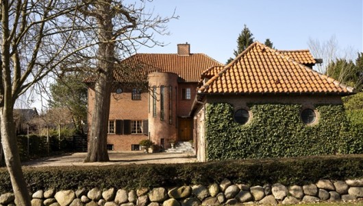 Hus/villa Villa Charlottenlund  gamle have allé – imposant villa på blind vej
