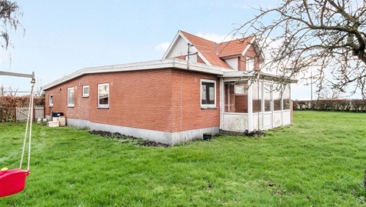 Hus/villa Dejlig ejendom på Jegindø