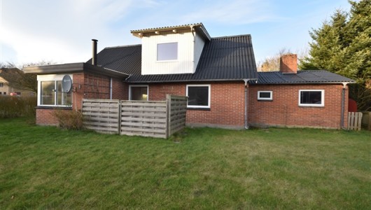 Hus/villa Dejligt hus i Bjergby