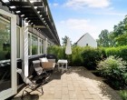 Hus/villa Gennemrenoveret lys lejlighed med egen have