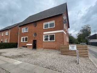 Lejlighed Hyggelig 2v - i roligt villa kvarter i Sønderborg Lejlighed Hyggelig 2v - i roligt villa kvarter i Sønderborg