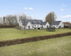 Hus/villa Moderne landejendom med stor have