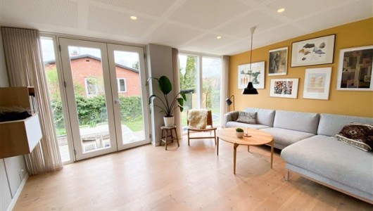 Hus/villa Rummelig møbleret villa på 177 etagemeter med 5 værelser og en hyggelig have
