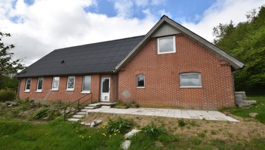 Hus/villa Rummeligt parcelhus på stille villavej