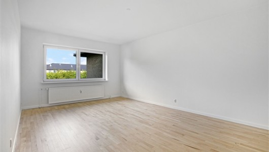 Lejlighed Rønnevangshusene, 79 m2, 3 værelser, 11.530 kr.