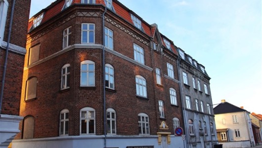 Lejlighed Suhrsvej, 75 m2, 3 værelser, 5.940 kr.
