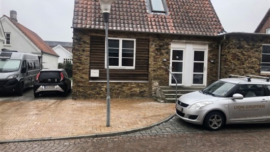 Hus/villa 114 m2 - 4 - værelser - 7.995 kr.