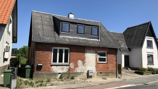 Hus/villa 146 m2 - 6 - værelser - 6.995 kr. Hus/villa 146 m2 - 6 - værelser - 6.995 kr.