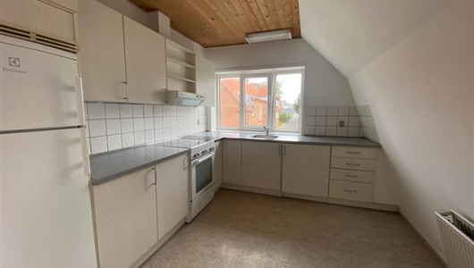 Lejlighed 3 værelses lejlighed centralt beliggende i Viborg er nu til leje