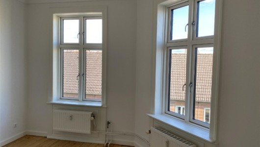 Lejlighed Charmerende og rummelig 4-værelses lejlighed på Frederiksberg