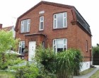 Lejlighed Flot rødstens Patricier villa - egen stor have.