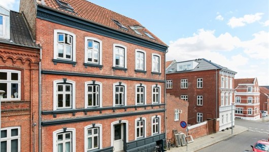 Lejlighed Lejlighed til 5.195 kr.