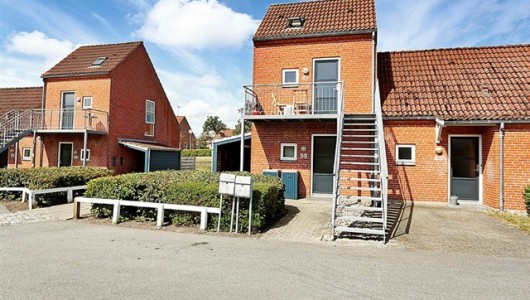 Lejlighed Lejlighed til 7.603 kr.