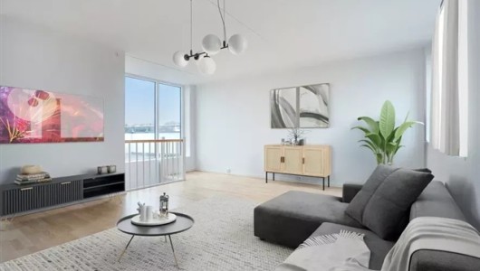 Hus/villa Moderne rækkehus i tre plan med tagterrasse, terrasse og parkering