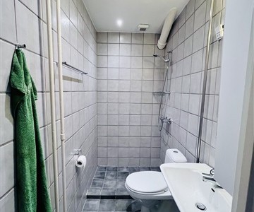 Lejlighed Nyrenoveret lejlighed med altan, vaskemaskine og opvaskemaskine