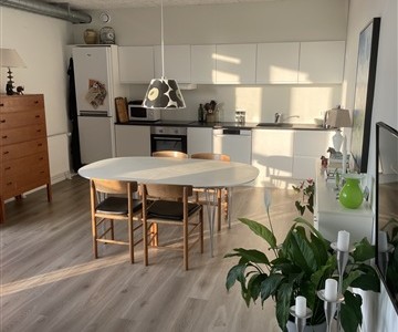 Lejlighed Perfekt indrettet 2V på 86 kvm. med altan - tæt på centrum