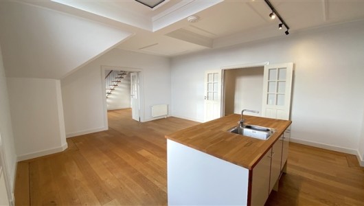 Lejlighed Skøn lys lejlighed ved Sankt Annæ Plads