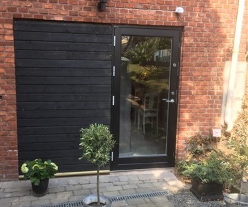 Værelse Totally new room with living room/kitchenette and own bathroom