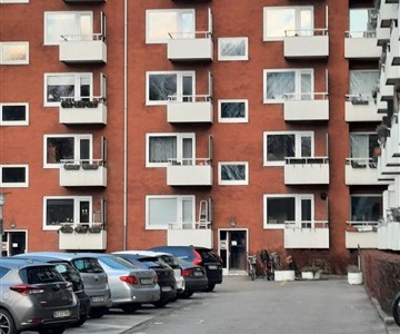 Værelse stort værelse udlejes.