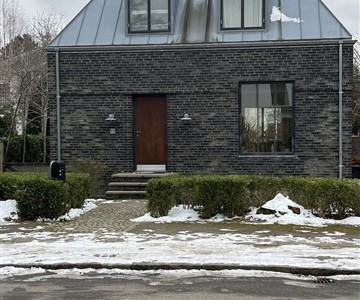 Hus/villa 3 værelser for 26.000 kr. pr. måned Hus/villa 3 værelser for 26.000 kr. pr. måned