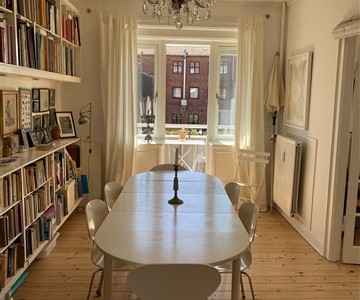 Lejlighed 3v, 88m2, fuldt møbleret med altan med havkig - NÆSTEN for dig selv. Lejlighed 3v, 88m2, fuldt møbleret med altan med havkig - NÆSTEN for dig selv.