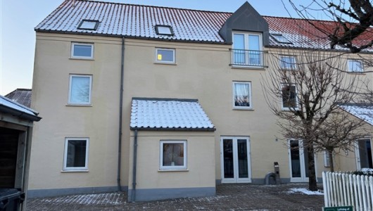 Lejlighed Centralt beliggende 2-værelses - 100 meter fra Torvet, Herning