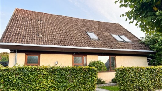 Hus/villa Familie villa på stille sidevej i flot stand ved Utterslev mose Hus/villa Familie villa på stille sidevej i flot stand ved Utterslev mose