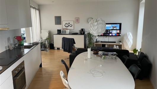 Lejlighed Flot 4-værelses lejlighed med 3 altaner Lejlighed Flot 4-værelses lejlighed med 3 altaner