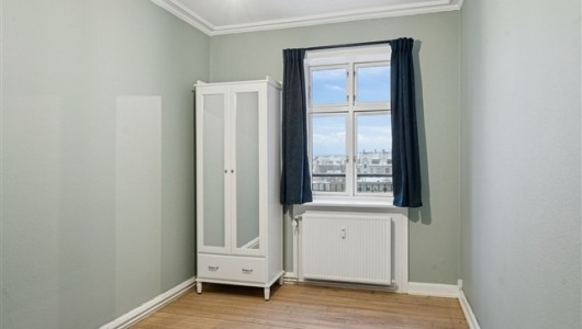 Værelse Topetage-værelse ved Vanløse Centrum – 5 min. til metro & S-tog